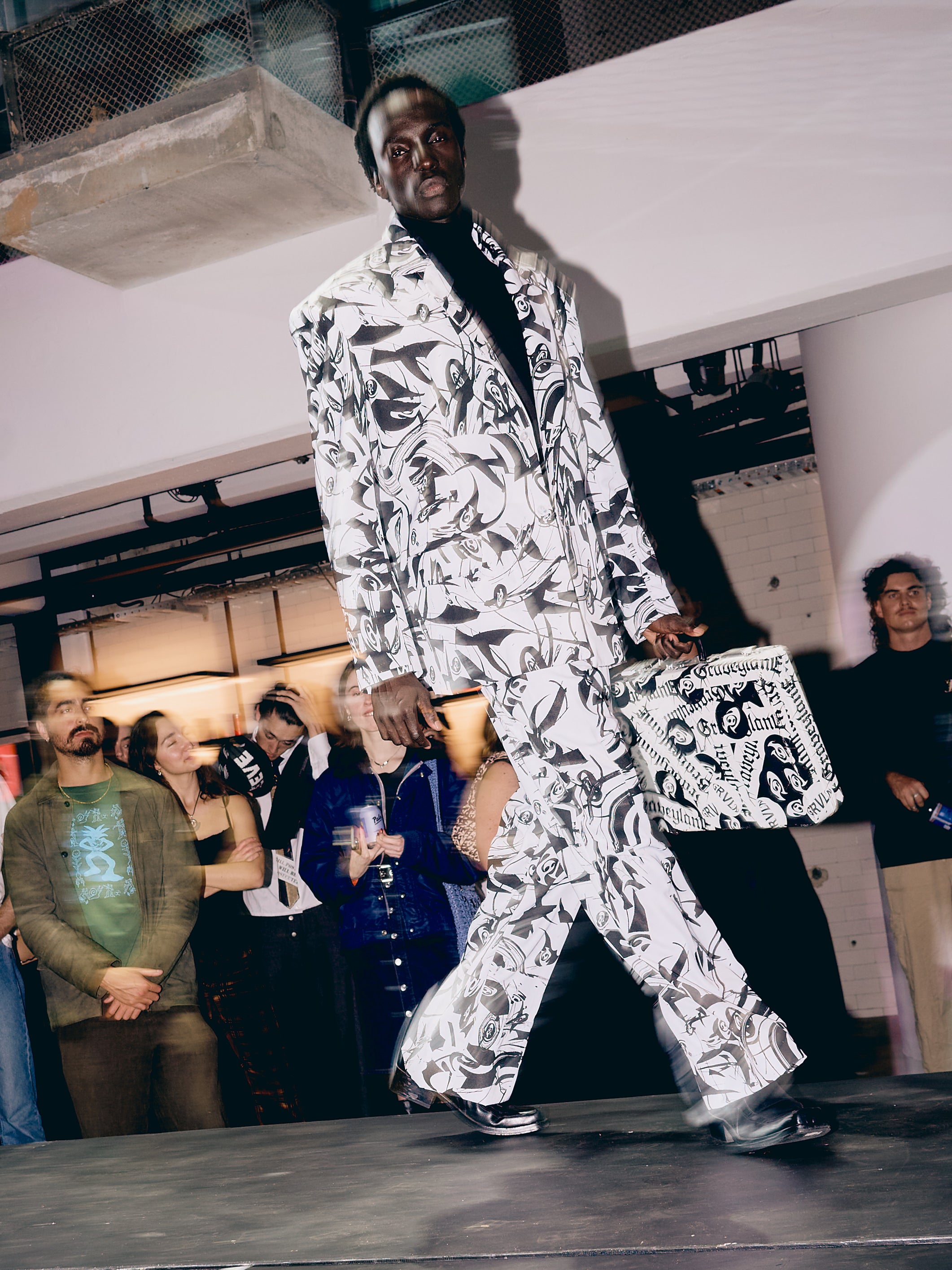 CUSTOM GRVLN SUIT